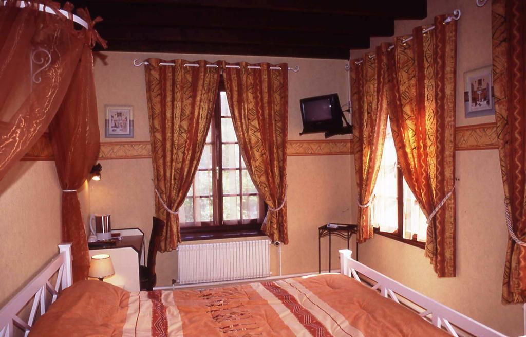 مبيت وإفطار Le Moulin D'Eclaron الغرفة الصورة